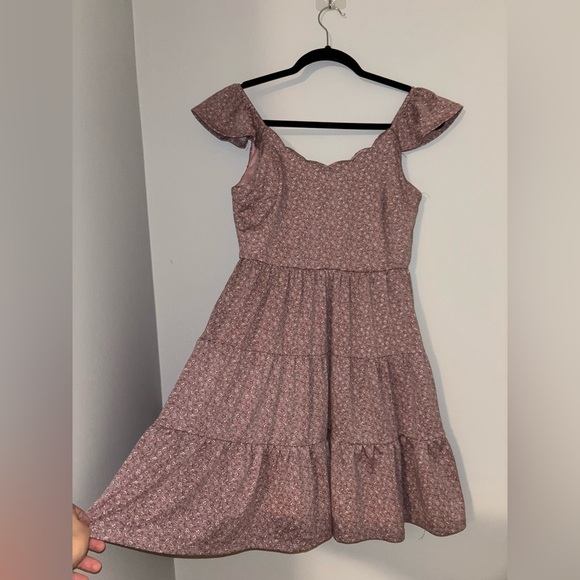 Monteau Dresses & Skirts - Monteau Scalloped Neckline Pink Floral Mini Dress